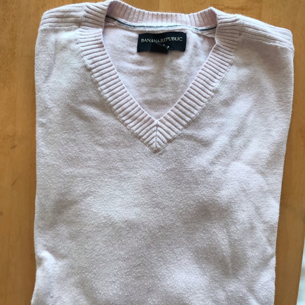 Banana Republic v-neck sweater S